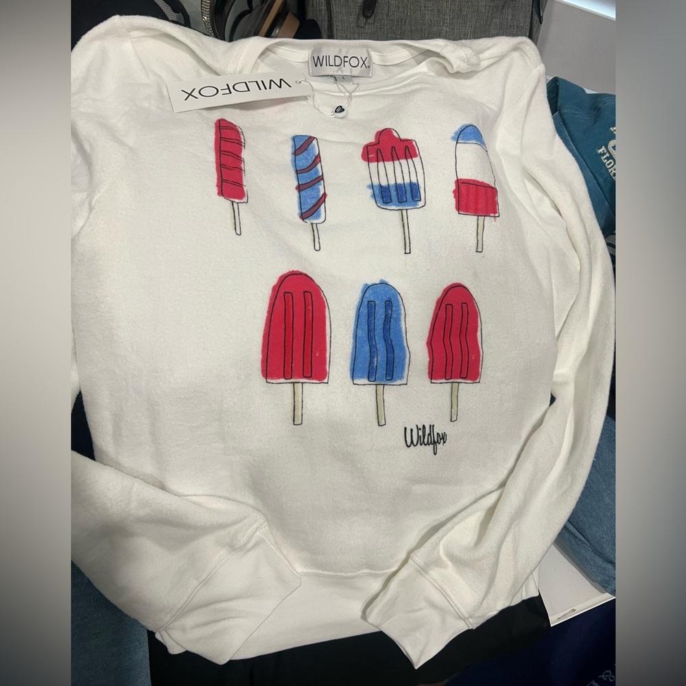 WILDFOX NWT SWEATER LARGE